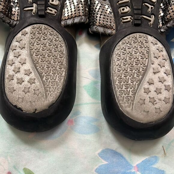 Stuart Weitzman T Strap Thong Sandals Metal - 7.5 - Picture 4 of 13